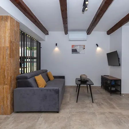 Apartment House Istria With Private Pool And Sea View Ravni