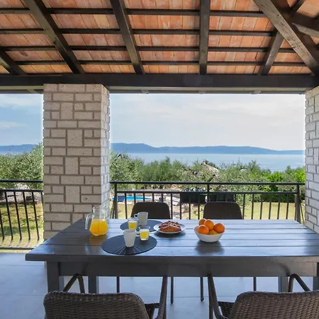 House Istria With Private Pool And Sea View * 라브니
